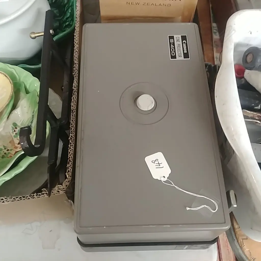 CANON  CNE PROJECTOR Image 1++