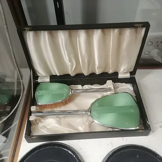 DECO HAIR BRUSH & MIRROR