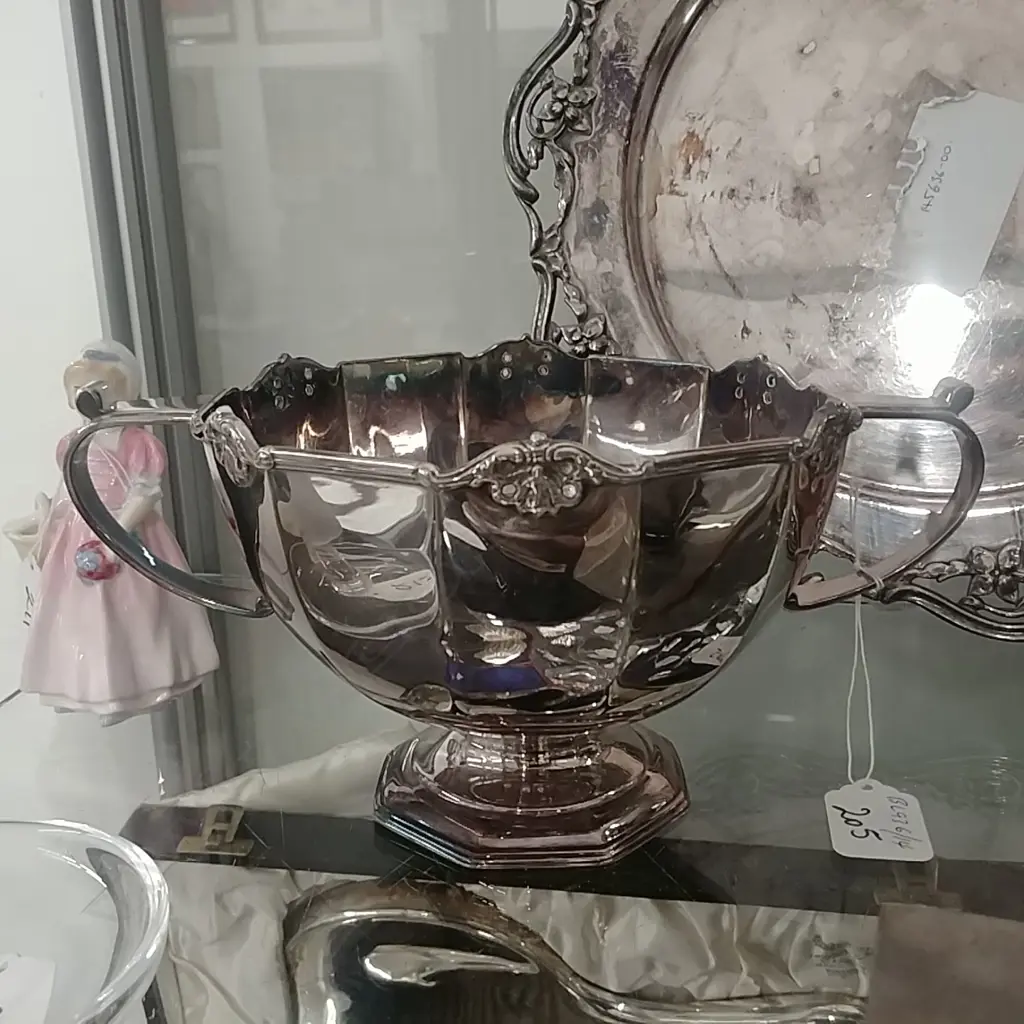STG SILVER 2 HANDLED BOWL 494G Image 1++