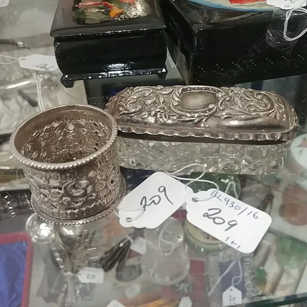 S/S TOPPED BOX & SERVIETTE RING Image 1++