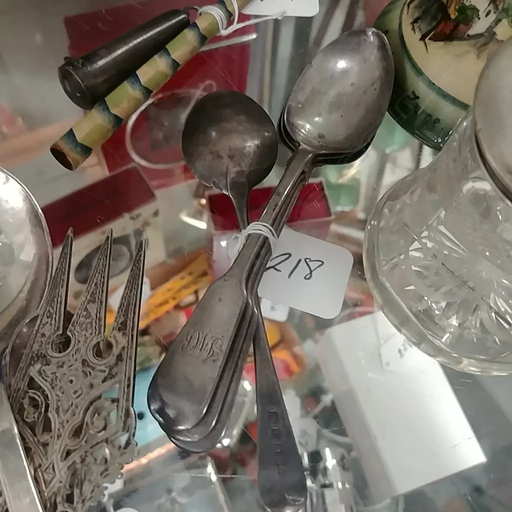 4 S/S TEASPOONS Image 1++