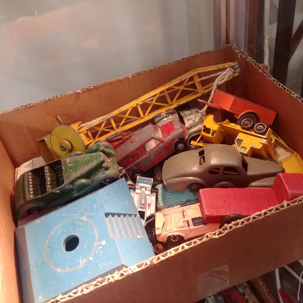 BOX LOT DINKY TOYS ETC Image 1++
