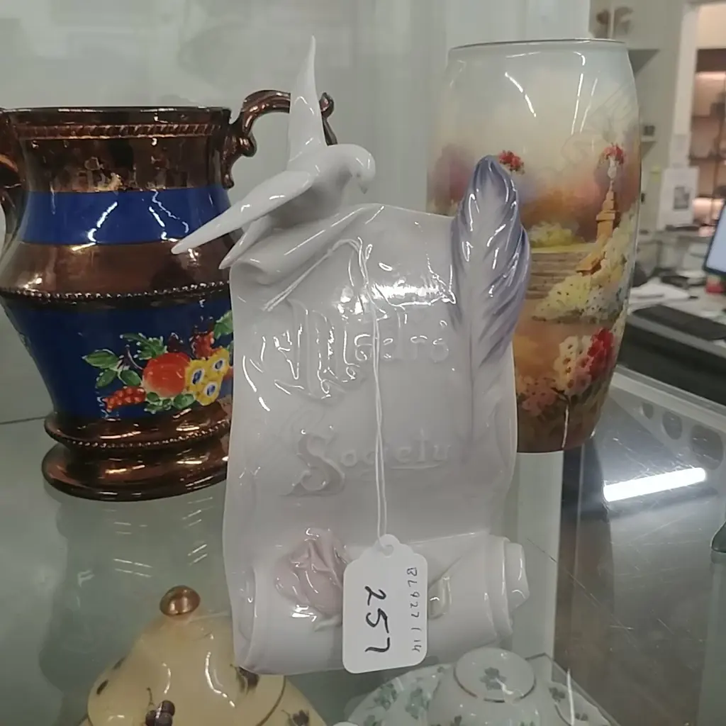 LLADRO  PLAQUE Image 1++