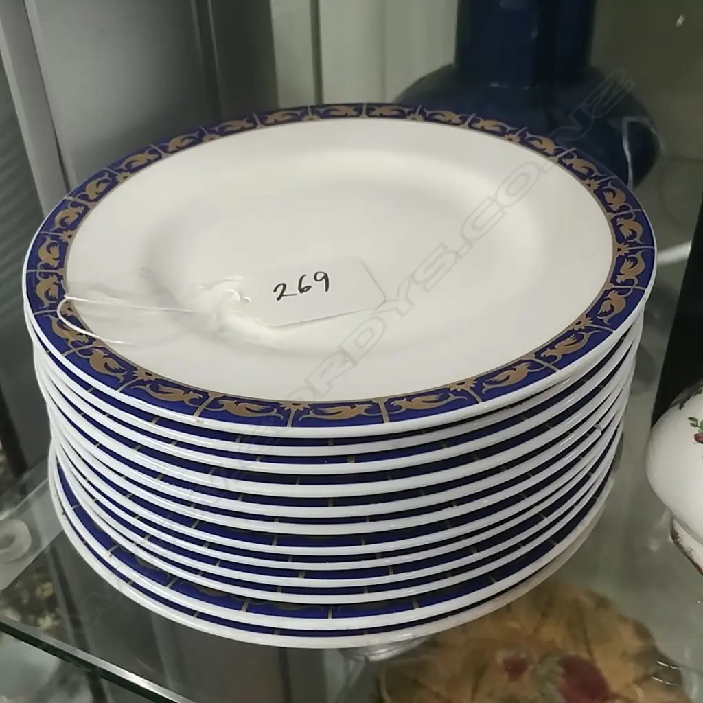 12 WEDGWOOD SANDWICH PLATES Image 1++