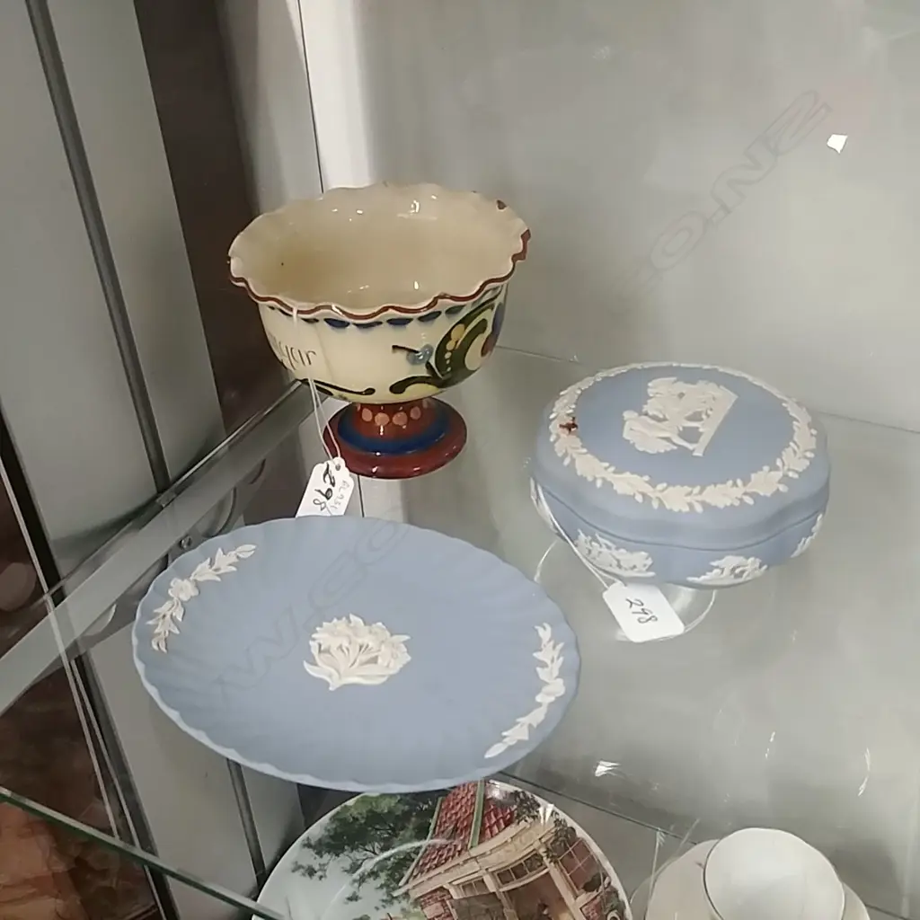 W/W JASPERWARE DISH & LIDDED BOX + TORQUAY FOOTED BOWL Image 1++