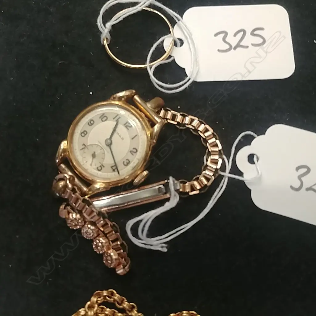 GOLD PLATED LADIES WRISTWATCH (DB) Image 1++