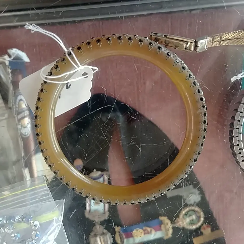 BAKELITE BANGLE SET WITH BLACK STONES Image 1++