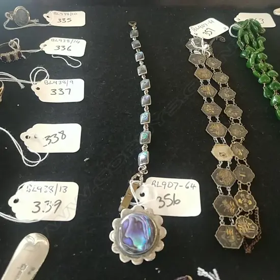 SILVER AND PAUA BROOCH & BRACELET (DB)