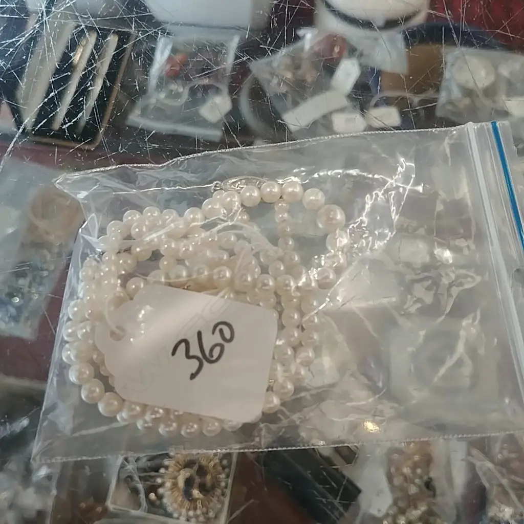 2  CULTURED PEARL NECKLACES & 9CT GOLD PEARL EARRINGS (DB) Image 1++