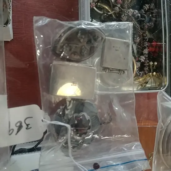 4 SMALL SILVER ITEMS: 2 BROOCHES W AGATE, LOCKET + SNUFF