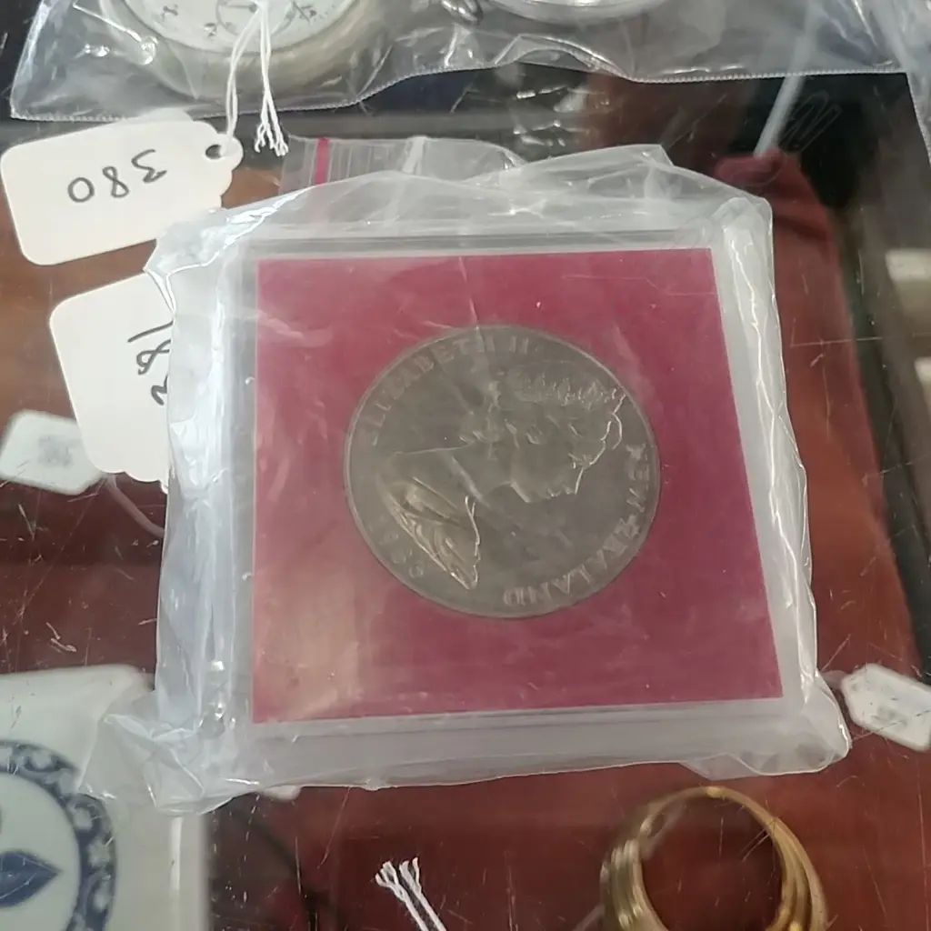 BAG OF ROYAL COMMEMORATIVE COINS (RF) Image 1++