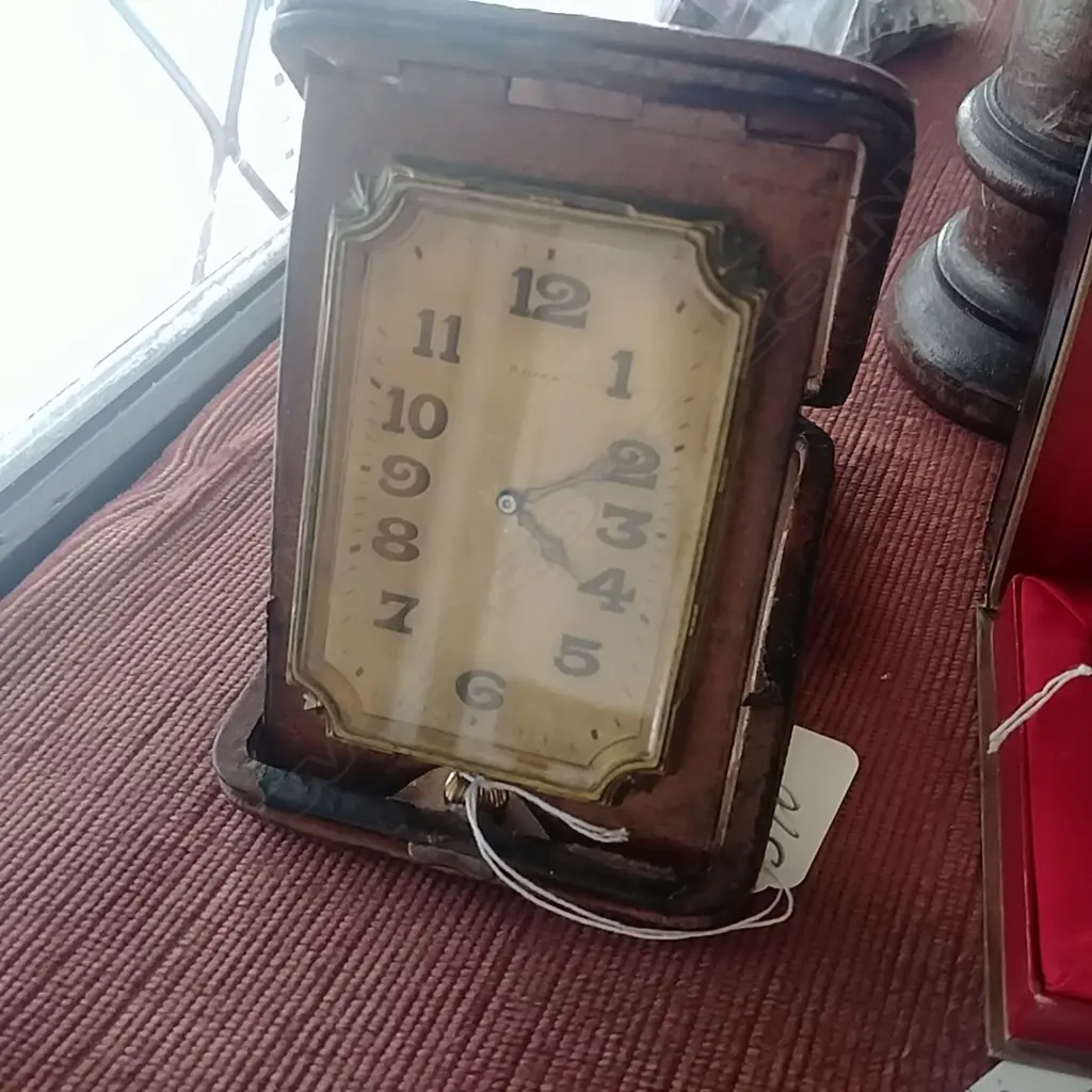 VINTAGE 8 DAY TRAVEL CLOCK Image 1++