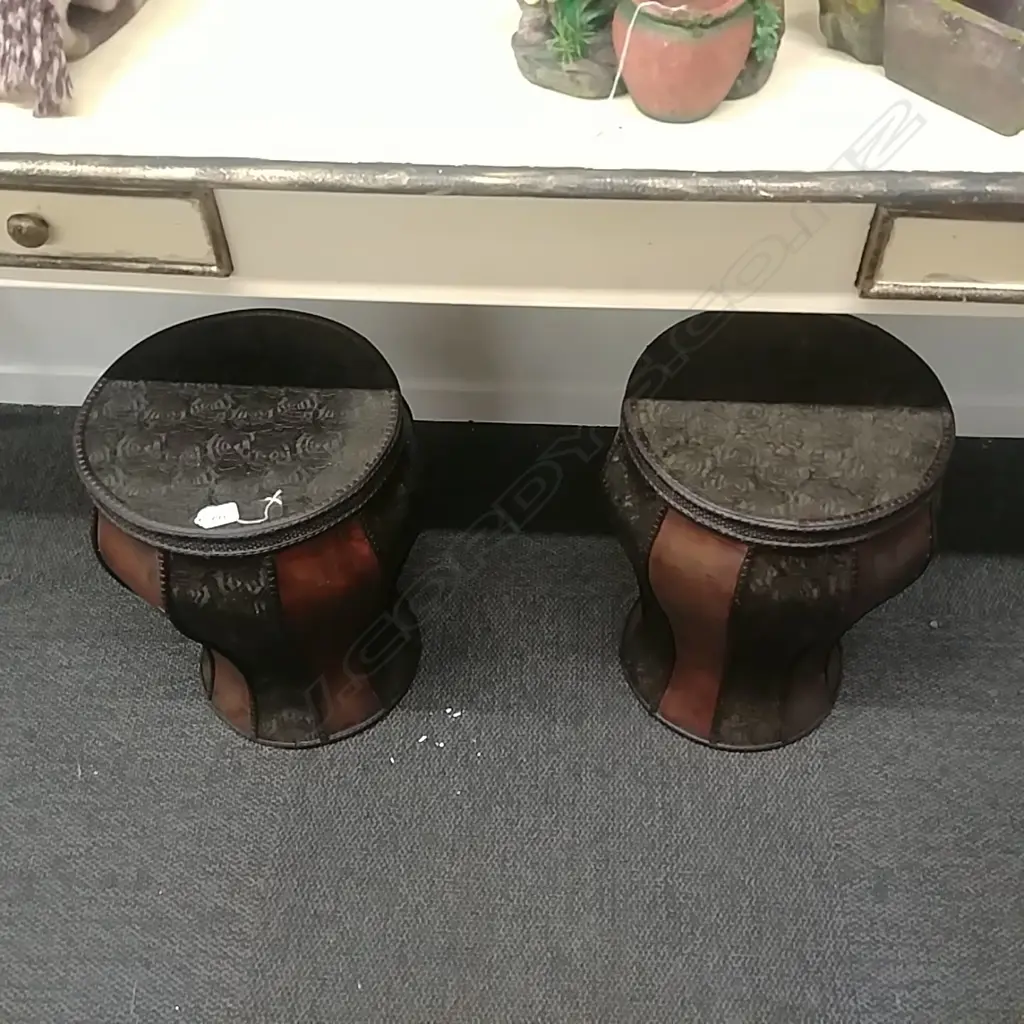 PR ORIENTAL STYLE STOOLS Image 1++