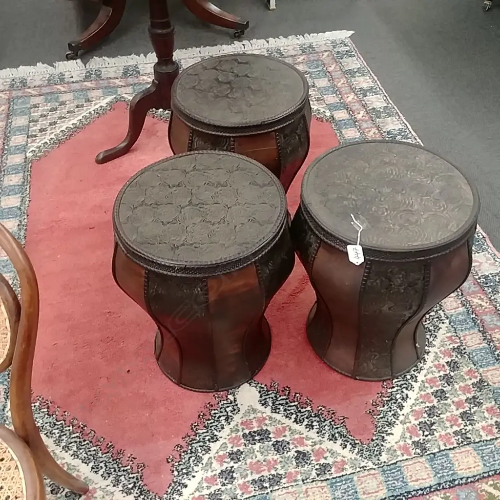 THREE ORIENTAL STYLE STOOLS Image 1++