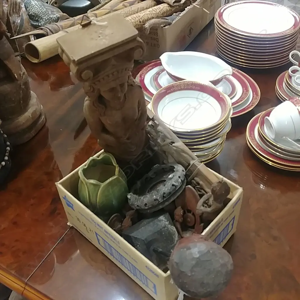 SMALL BOX INDONESIAN CARVED PCS ETC Image 1++