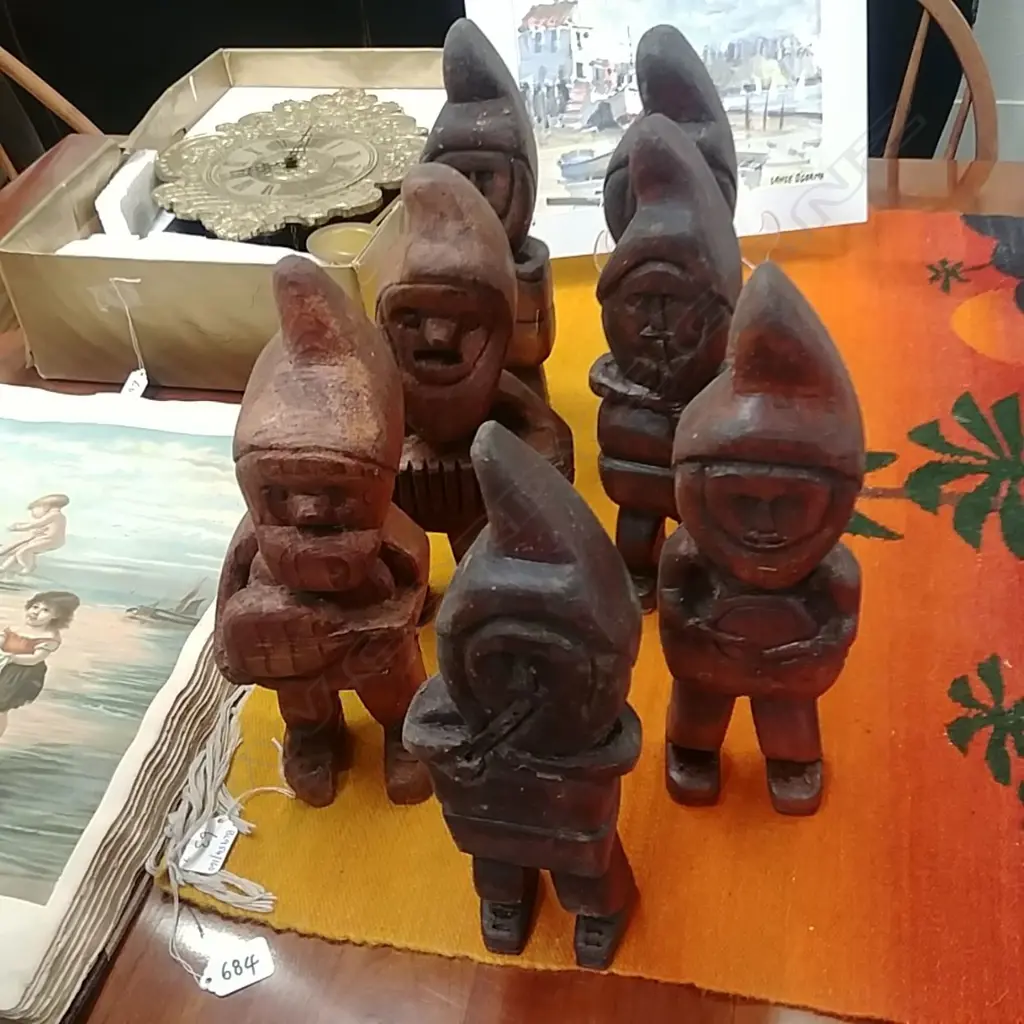 7 WOOD CARVED DWARVES Image 1++