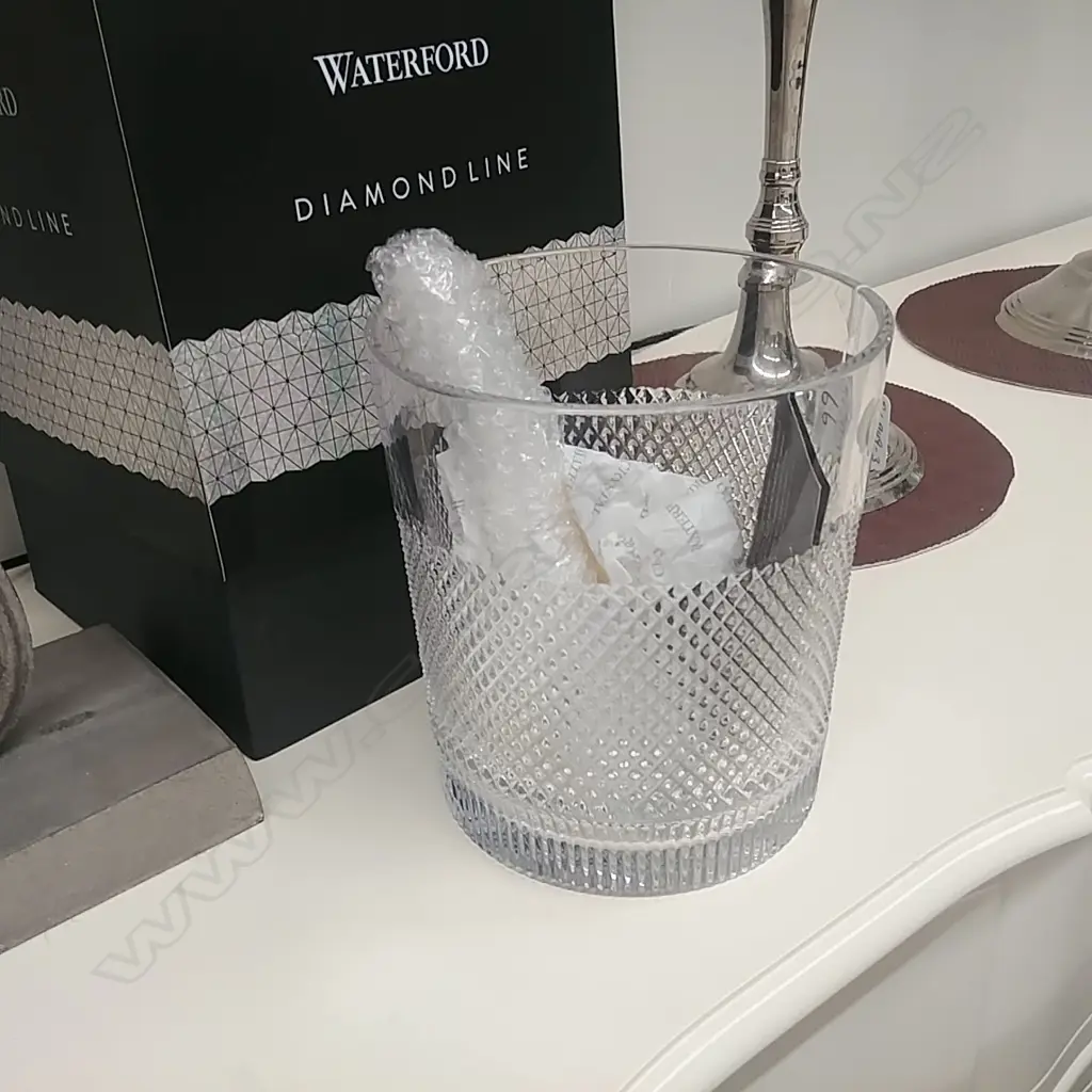 WATERFORD CRYSTAL CHAMPAGNE BUCKET boxed Image 1++