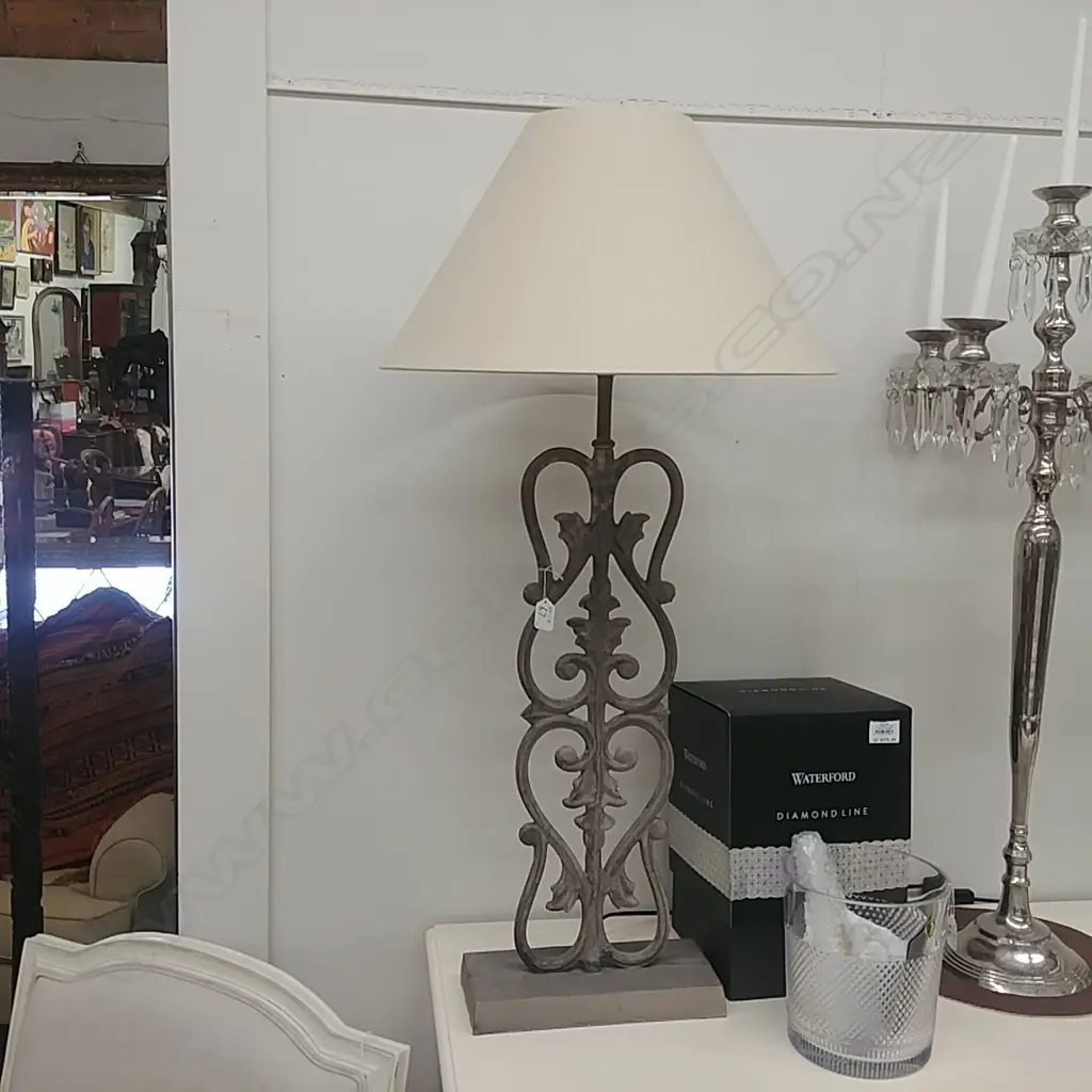 PR WROUGHT IRON TABLE LAMPS Image 1++