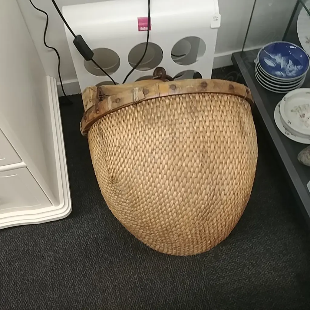 LARGE HANGING RICE BASKET  Image 1++