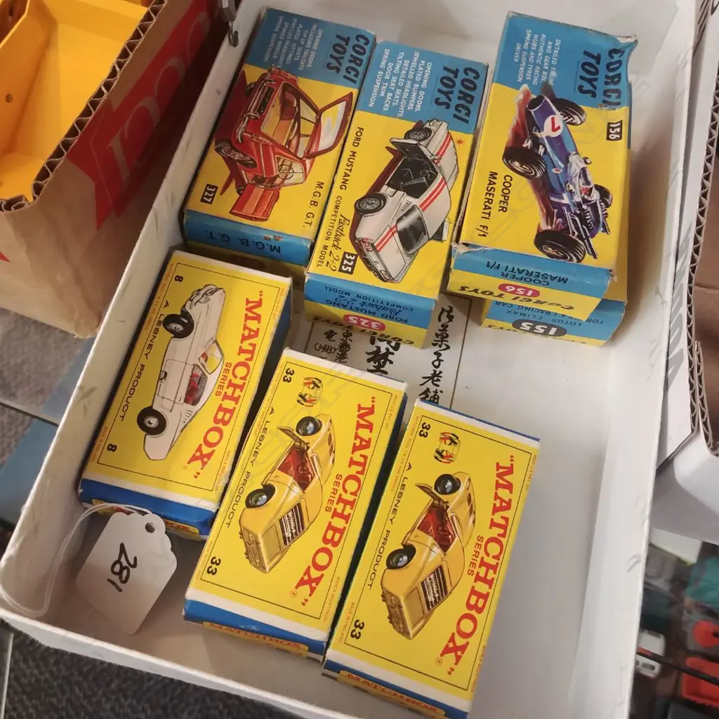 3 MATCHBOX & 4 CORGI BOXED CARS Image 1++