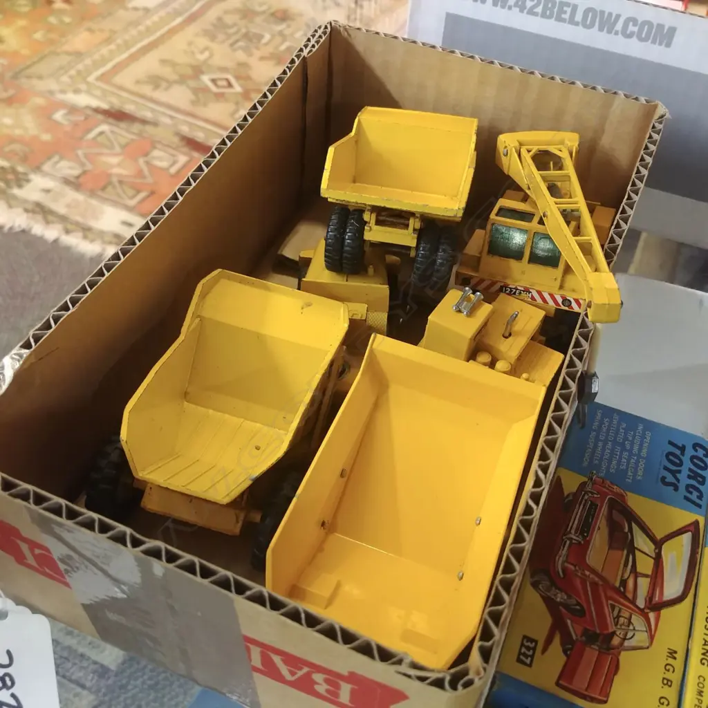 3 DINKY EARTHMOVERS Image 1++