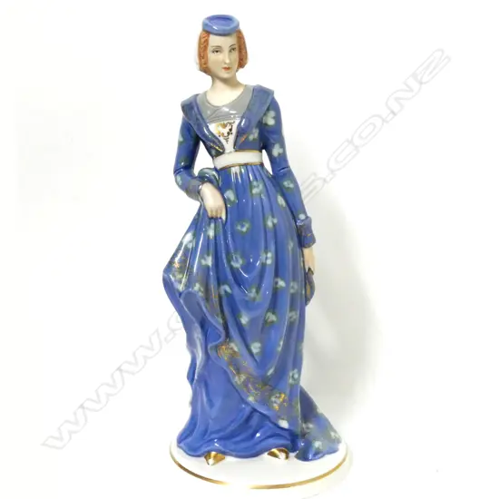A Royal Dux figurine