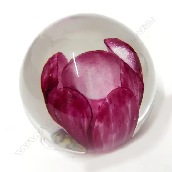 ROYAL CREST 'TULIP' P/WEIGHT, BOXED