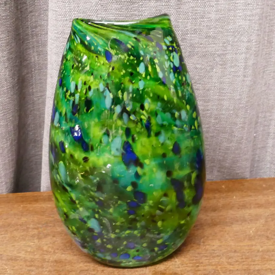ANTHONY GENET DAISY VASE Image 1++