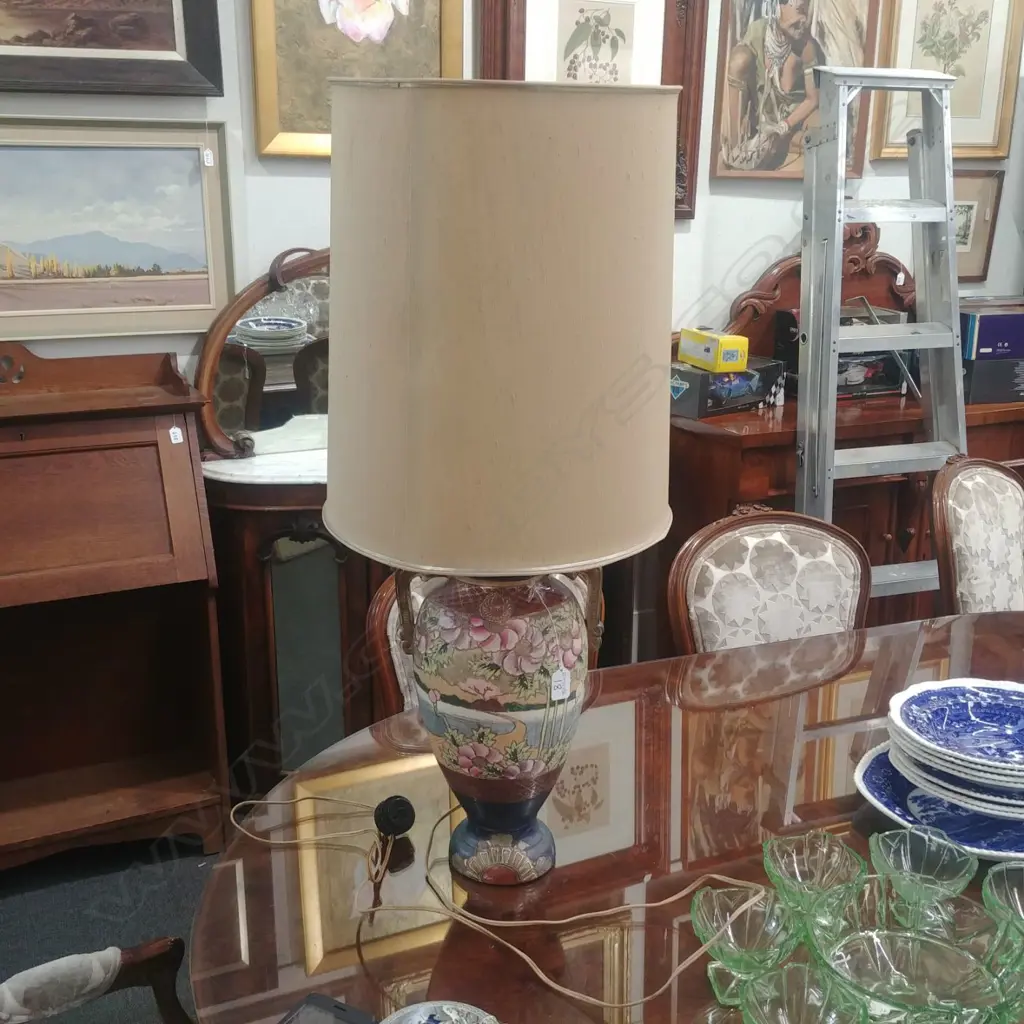 LARGE JAPANESE LAMP BASE Image 1++