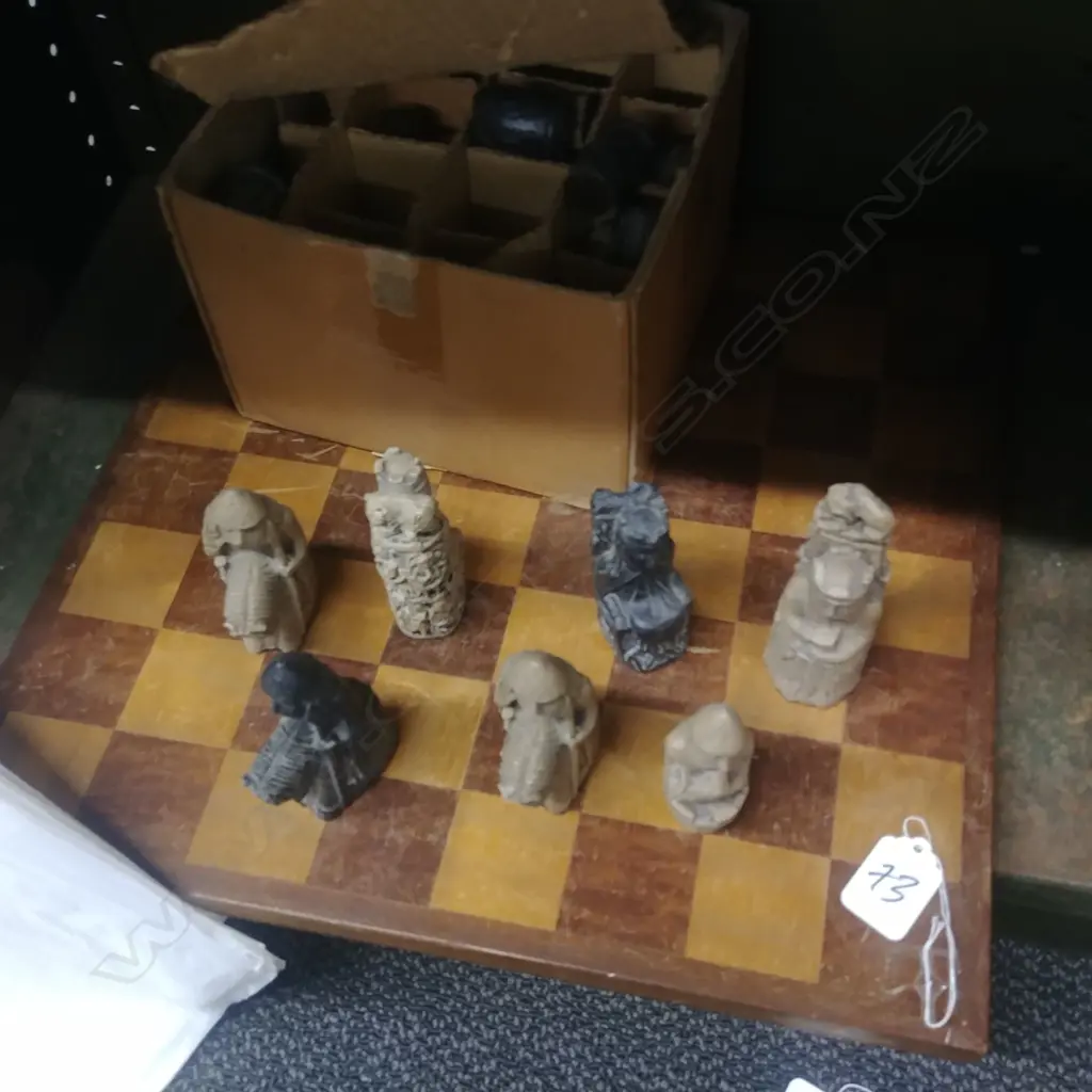 CHESS SET Image 1++