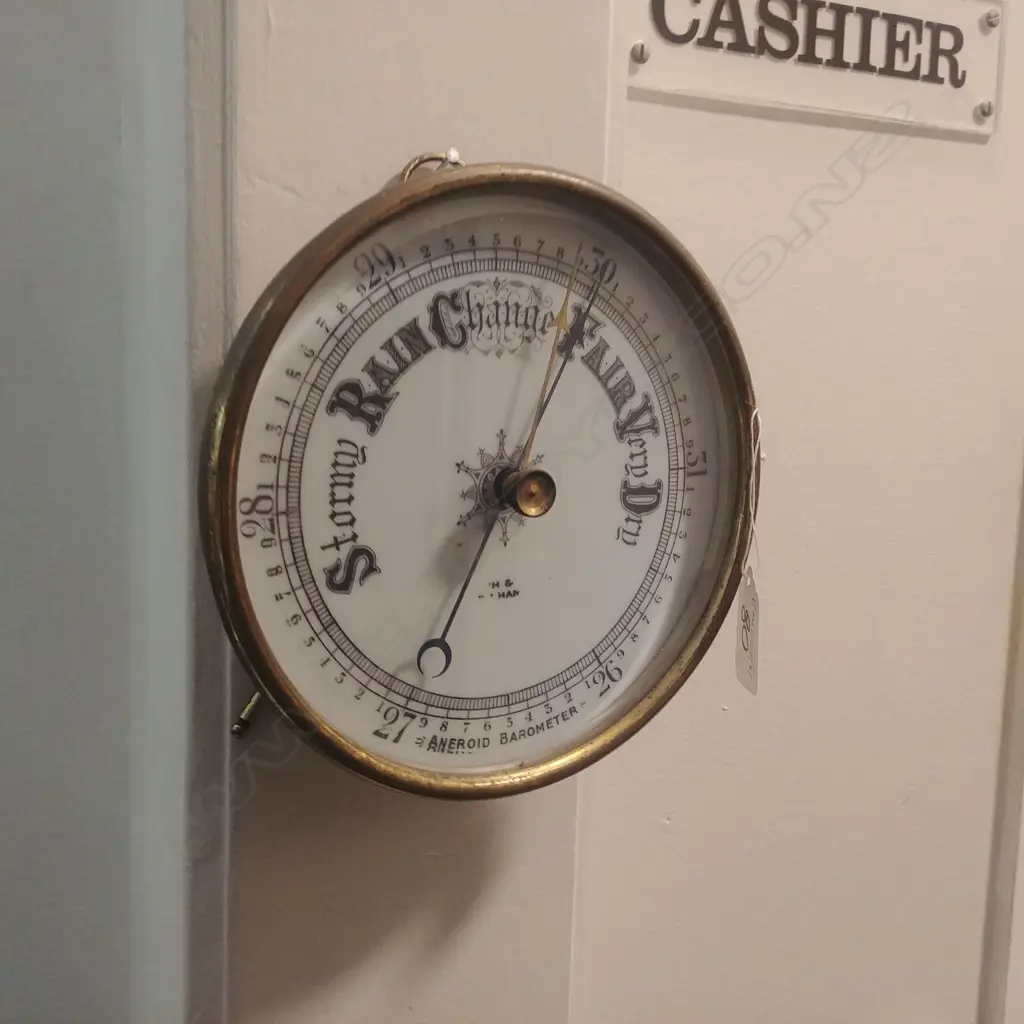 BRASS BAROMETER Image 1++