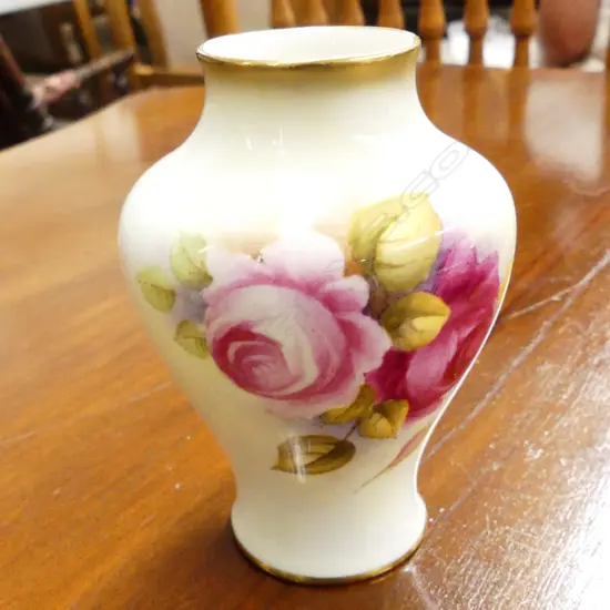 SM WORCESTER VASE, SIGNED TANSELL