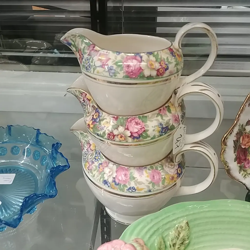 3X ENGLISH JUGS,"PALISSY" Image 1++