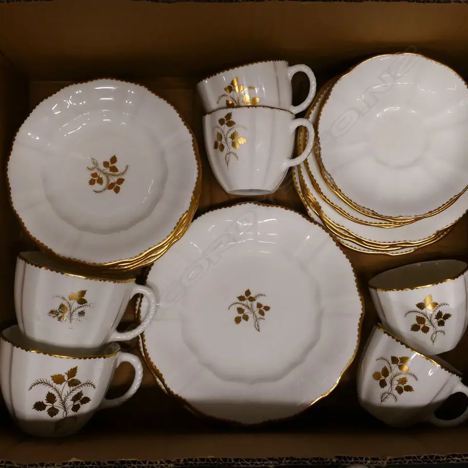 PART DERBY GILT ROSES TEASET & ANOTHER Image 1++