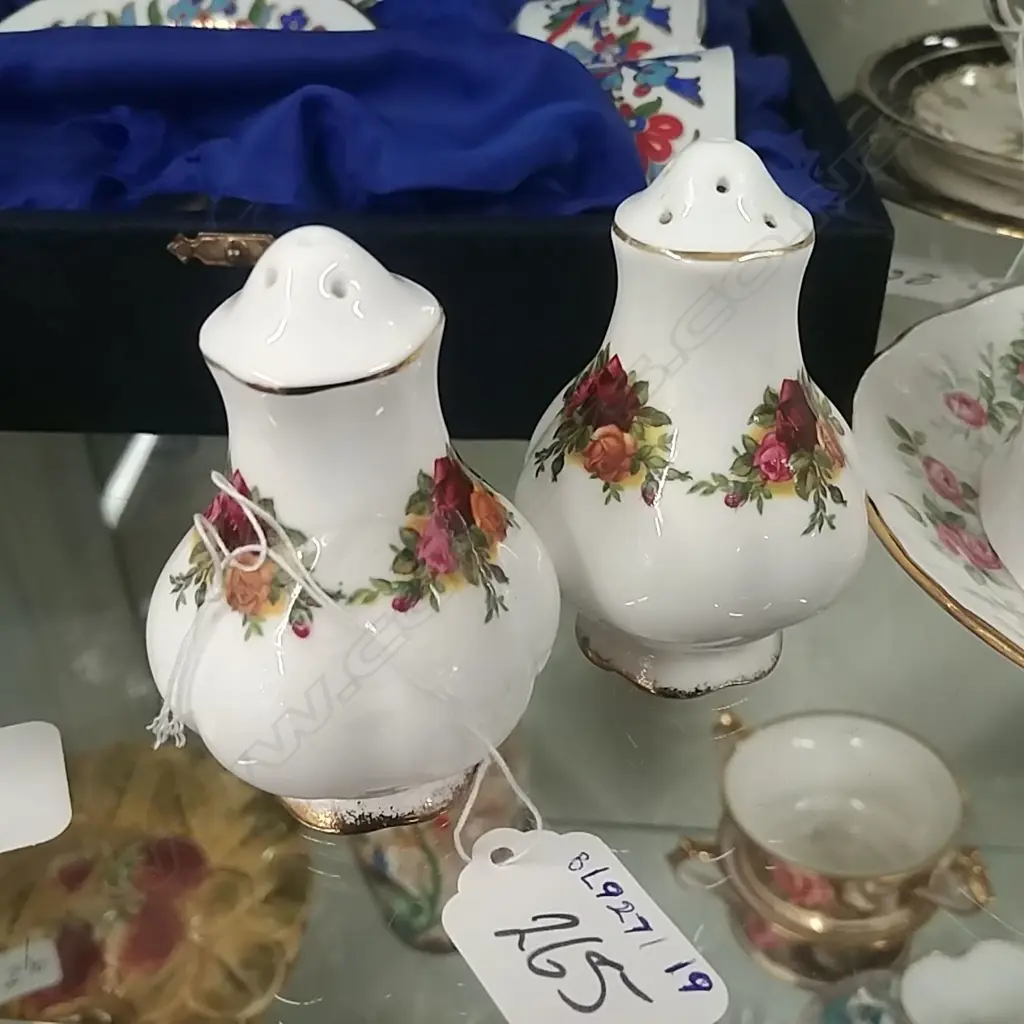 R.A. OCR S & P SHAKERS Image 1++