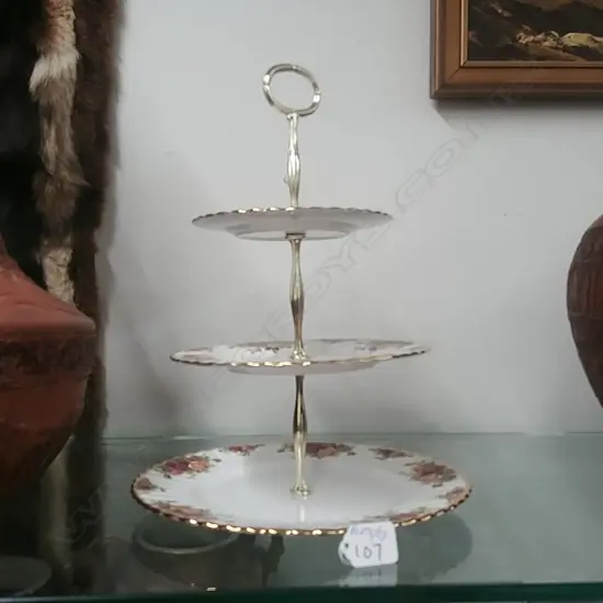 R.A OCR 3 TIER CAKE STAND