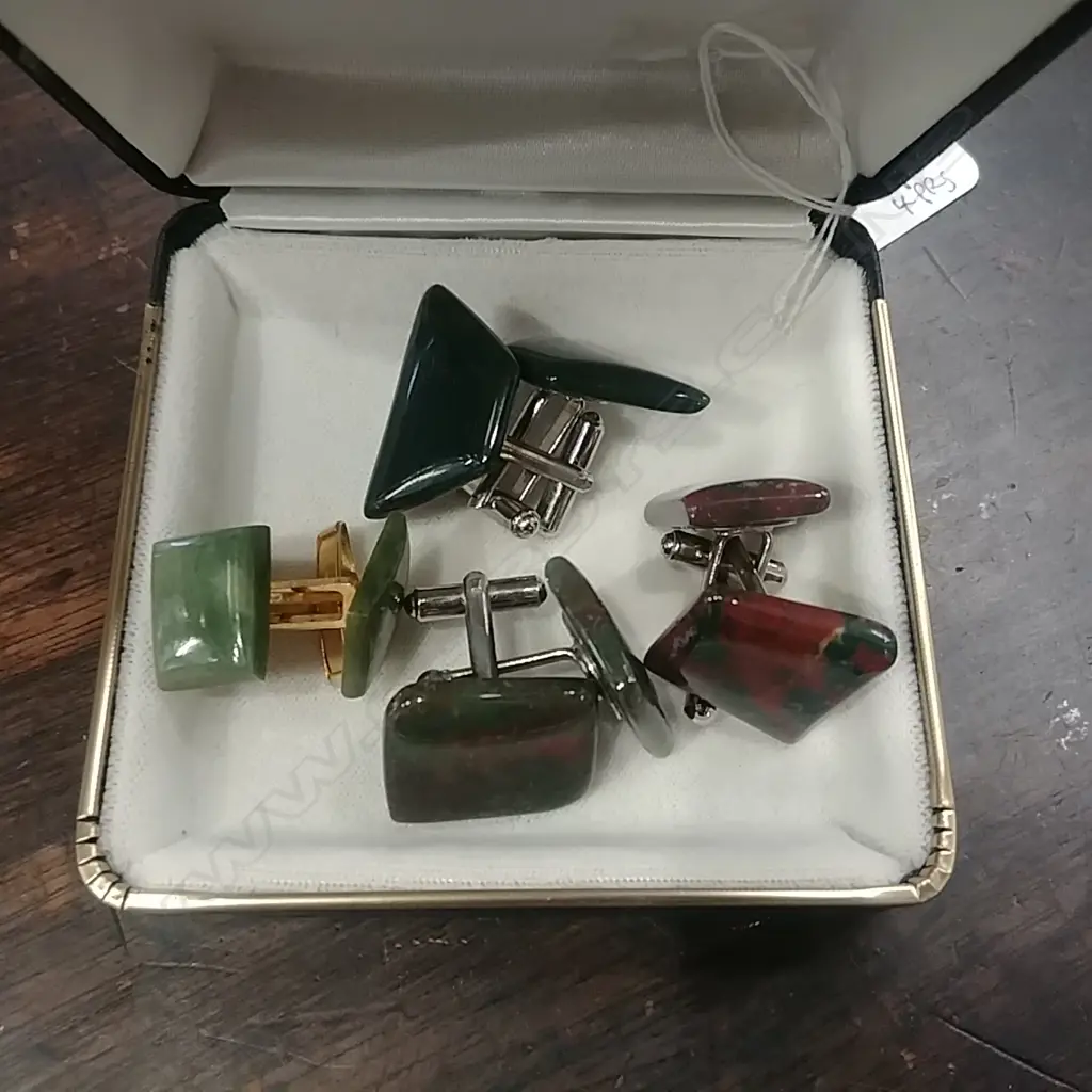 4 PAIRS JADE CUFFLINKS Image 1++