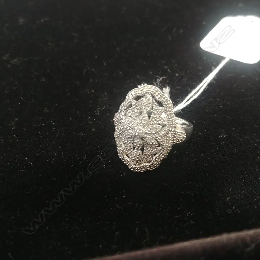 H/MAID STG SILVER RING 925 SET WITH SMALL DIAMONDS Image 1++