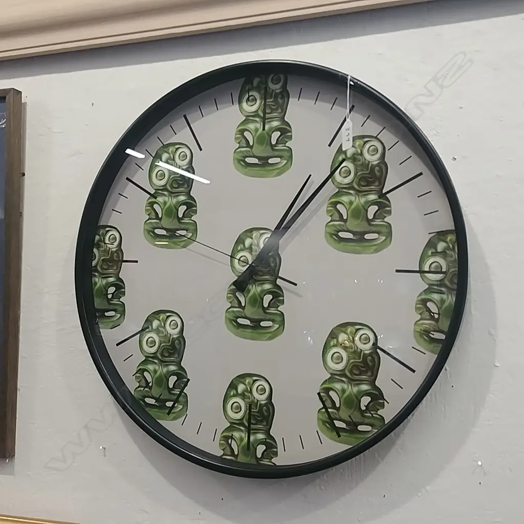 LGE TIKI WALL CLOCK Image 1++