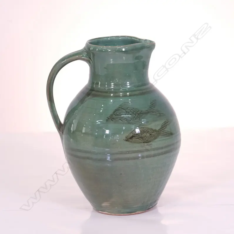 CRICKLADE POTTERY ENGLAND JUG Image 1++