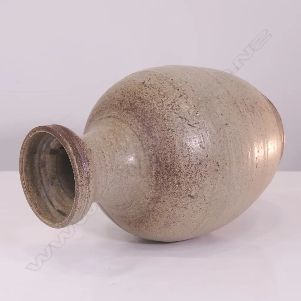 LARGE STUDIO POTTERY FLOOR POT Image 1++