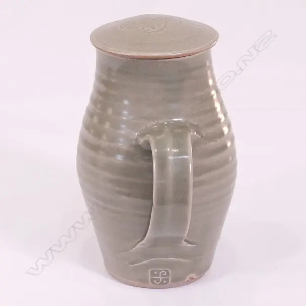 ST IVES POTTERY(BERNARD LEACH) LIDDED COFFEE POT Image 1++