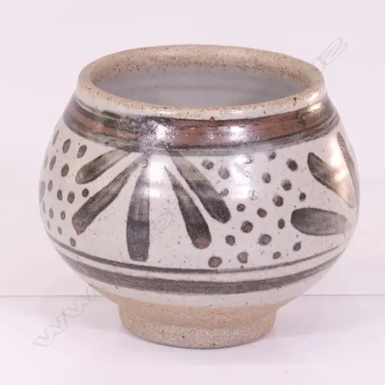 BERNARD LEACH POTTERY BOWL