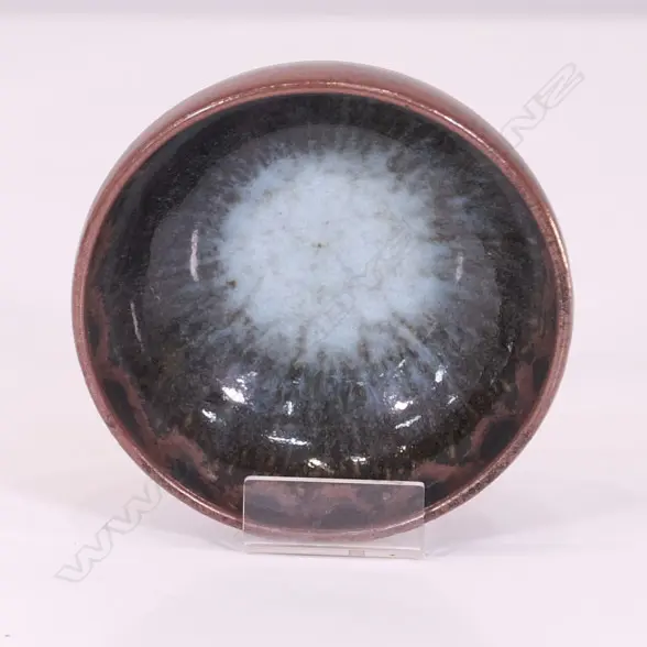 LEN CASTLE SMALL BOWL BLUE POOLED GLAZE Image 1++