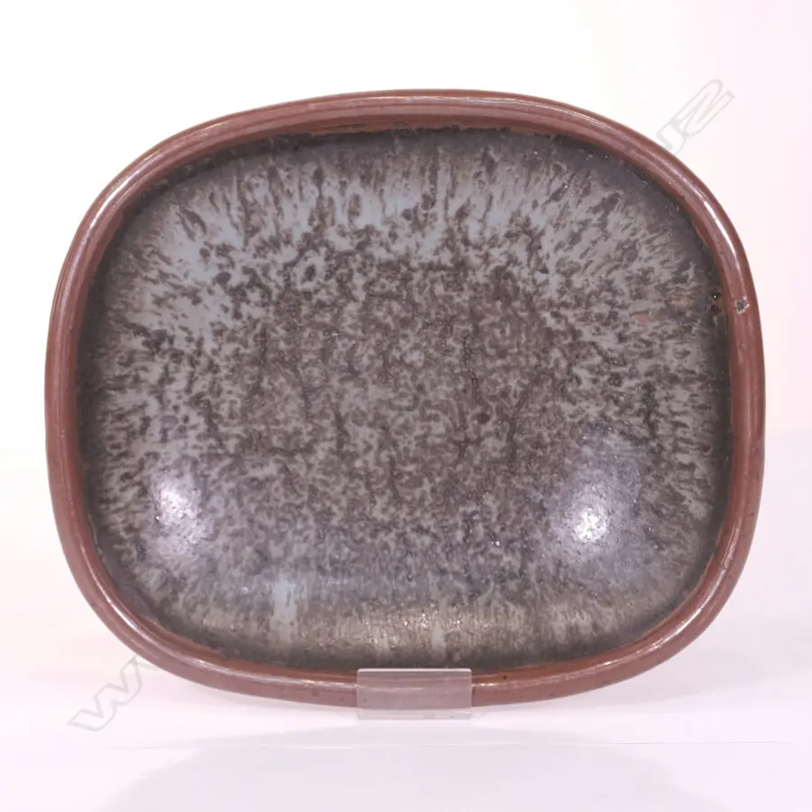 LEN CASTLE RECTANGULAR BOWL Image 1++