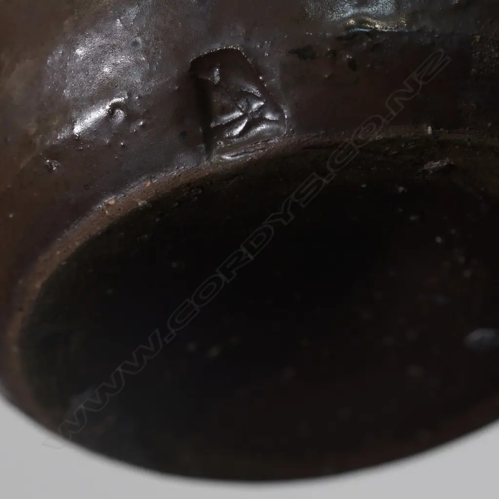 PAUL TOBIN BOTTLE NO HANDLE Image 1++