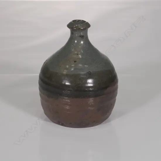 PAUL TOBIN BOTTLE NO HANDLE