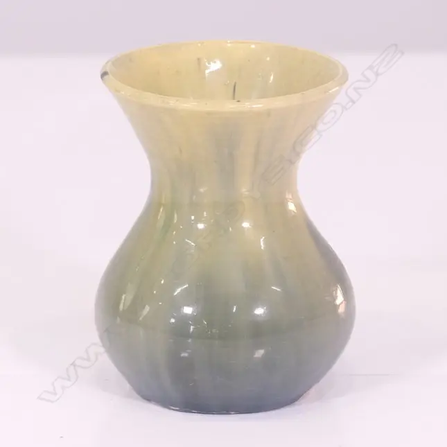 BRIAR GARDNER VASE Image 1++