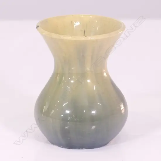 BRIAR GARDNER VASE