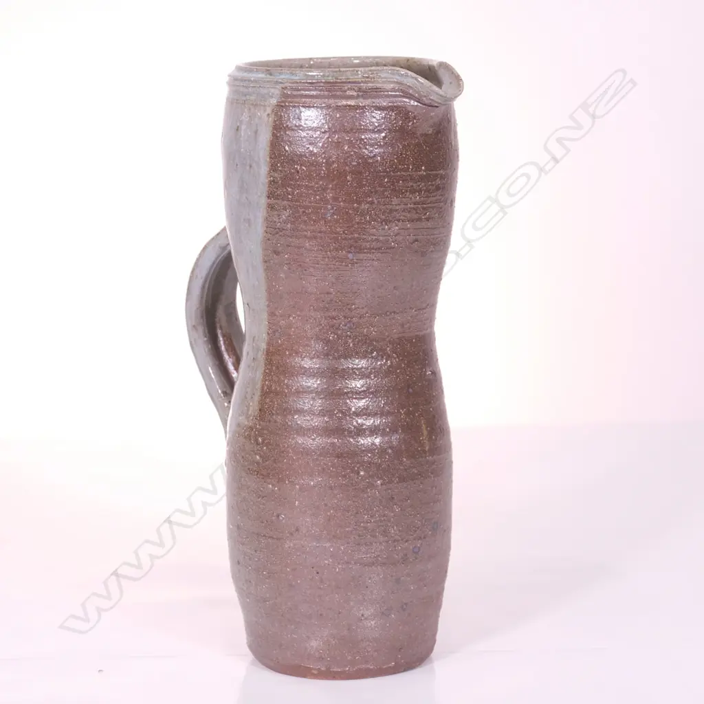 SAM IRELAND LARGE JUG Image 1++